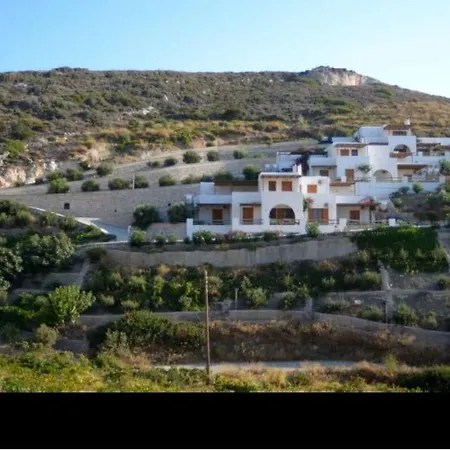 Mikra Bay Vineyard - Potamissi * Naxos City